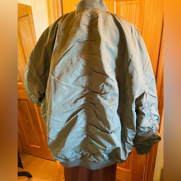 H&M Padded Bomber Jacket - Picture 4 of 7